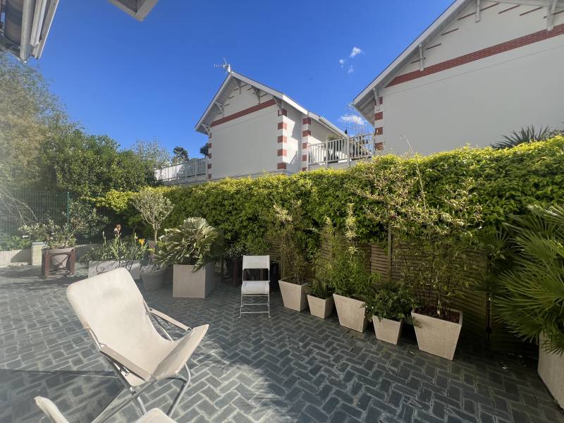 Appartement T3 à vendre avec jardin privatif Arcachon Quartier de la chapelle 