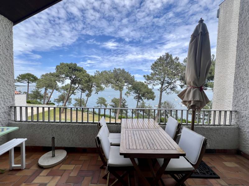 a vendre appartement T4 premiere ligne Cap Ferret